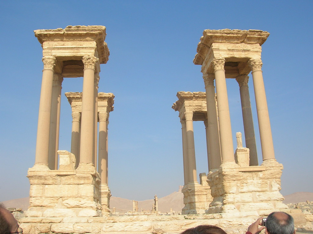 Tetrapylon