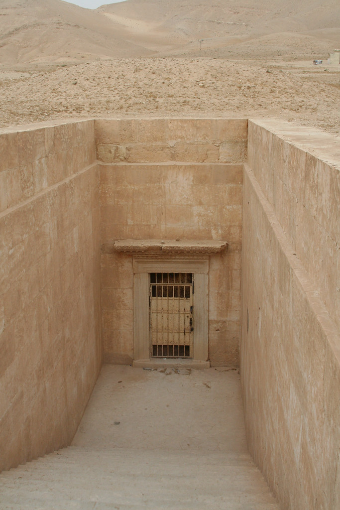 Palmyra - underground Tomb of the Brothers entrance ramp